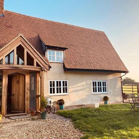 2 Beds & Living In Our Idyllic Country Cottage 贝德福德 外观 照片