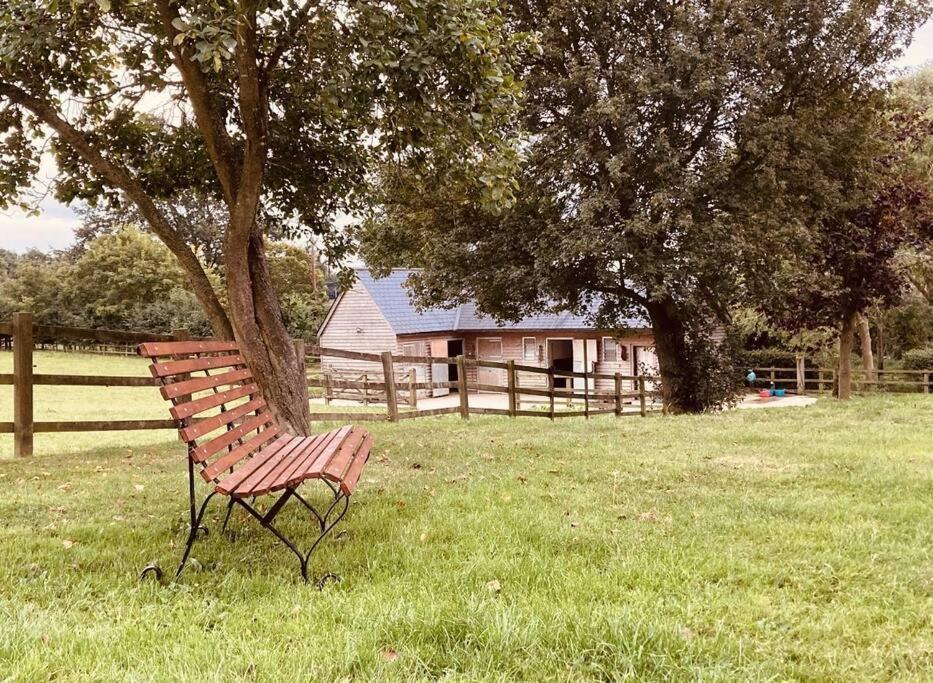 2 Beds & Living In Our Idyllic Country Cottage 贝德福德 外观 照片